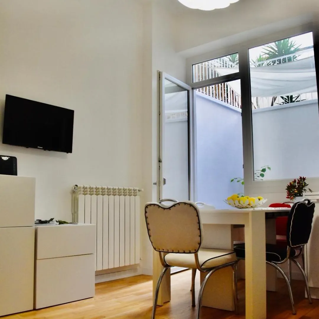 Les 3 Chambres Lecce Italy