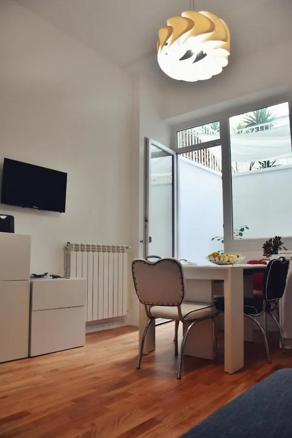 Bed & Breakfast Les 3 Chambres Lecce